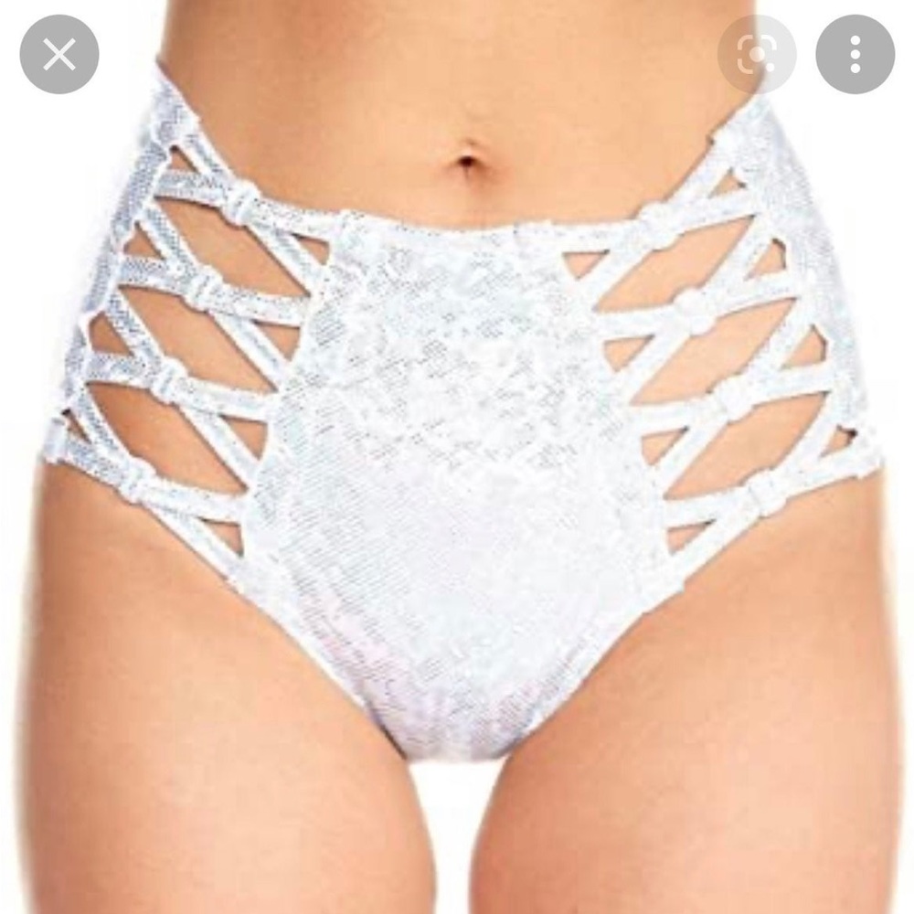 ISO these IHR bottoms!